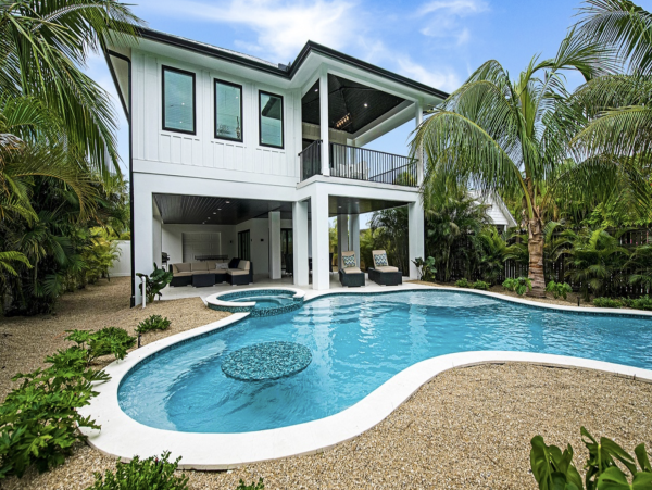 Anna Maria Walk to Beach Five Bedroom Vacation Home